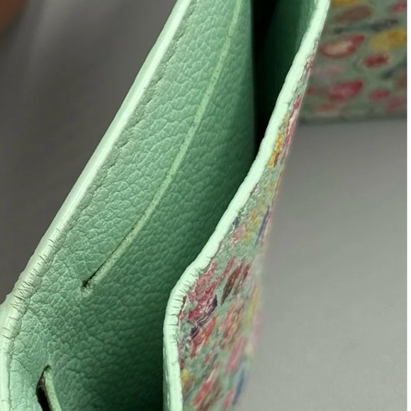 Louis Vuitton Mini Lockme Menthe Microchipped Wallet full inclusion - Picture 11 of 17